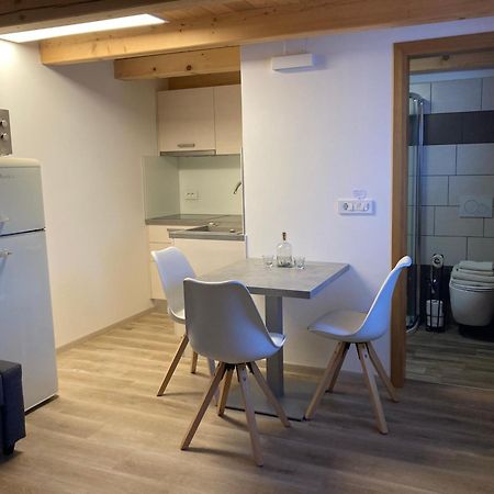 Apartma Hiska Dobravlje Esterno foto