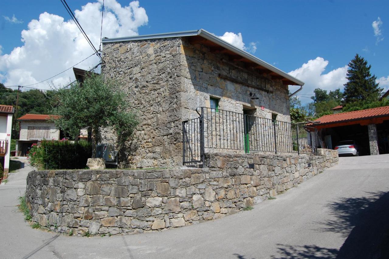 Apartma Hiska Dobravlje Esterno foto