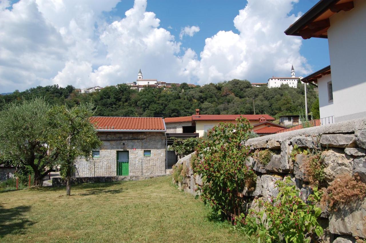 Apartma Hiska Dobravlje Esterno foto