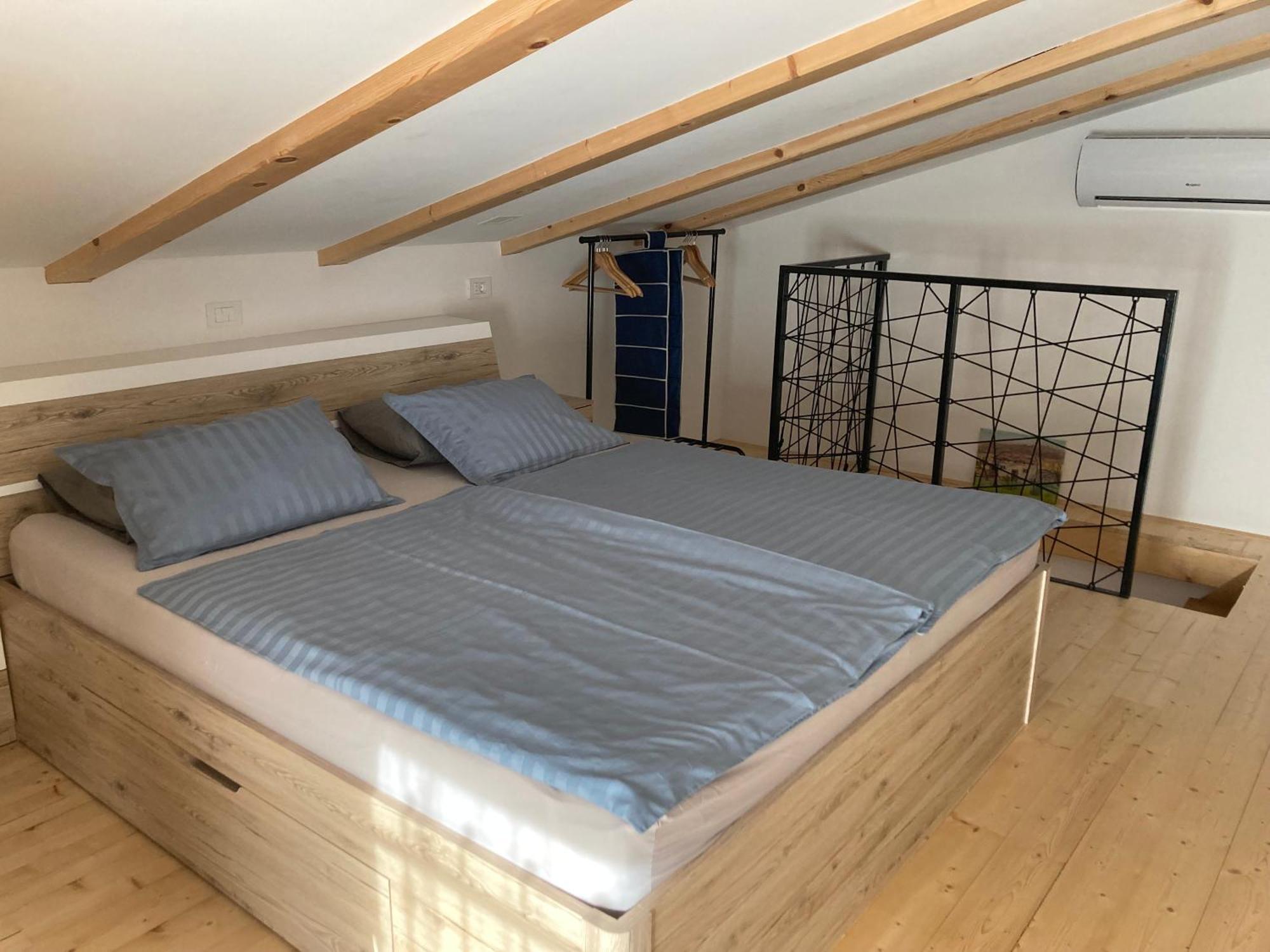 Apartma Hiska Dobravlje Esterno foto